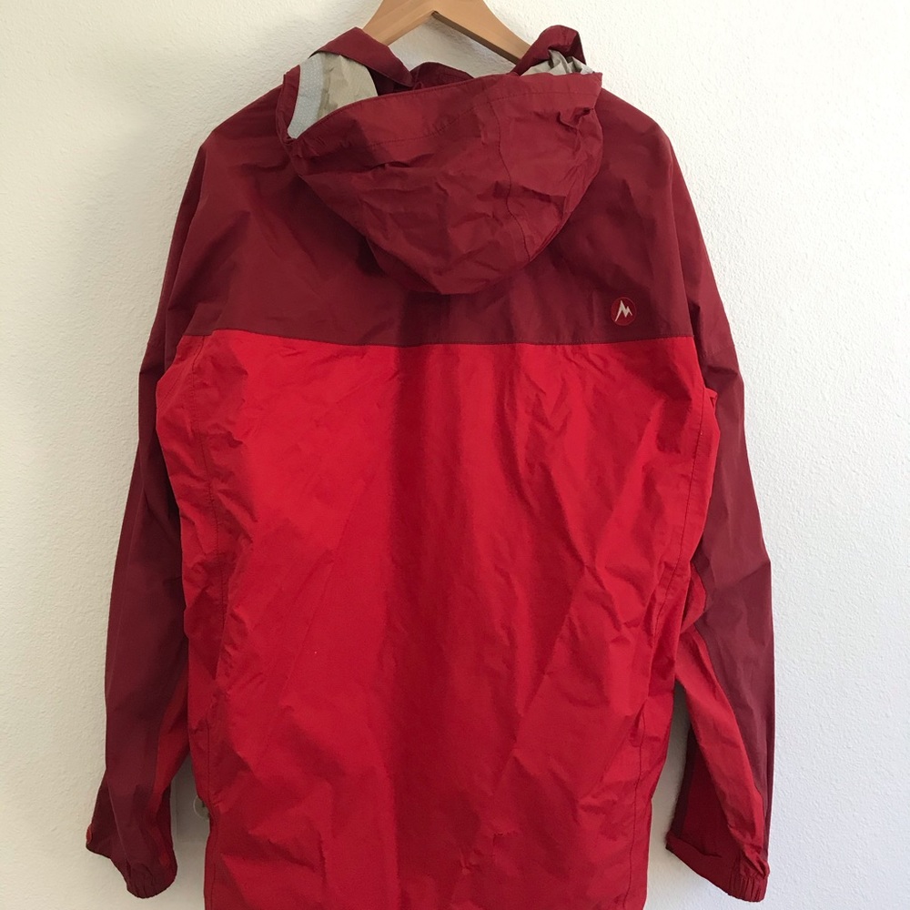 Marmot light weight rain coat - Size XL